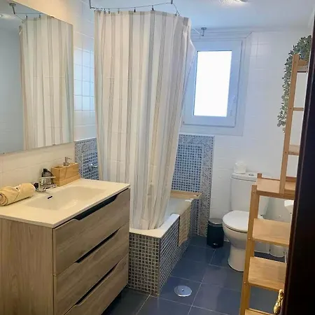 Lejlighed Amplio 3 Cerca De La Playa Con Garaje *